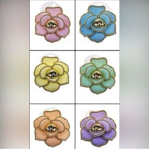 Ellas Pastel Flower Hair Clip-pick one!